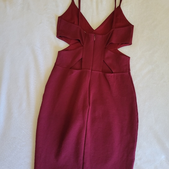 Dress - Picture 4 of 6